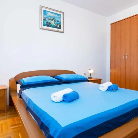 Appartement Two-bedroom In I *